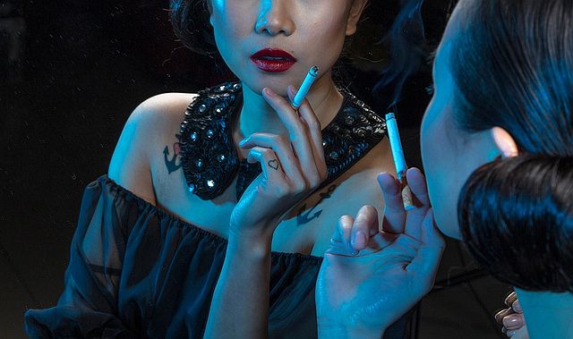 Is-smoking-sexy-after-all-the-evidence - image of woman smoking