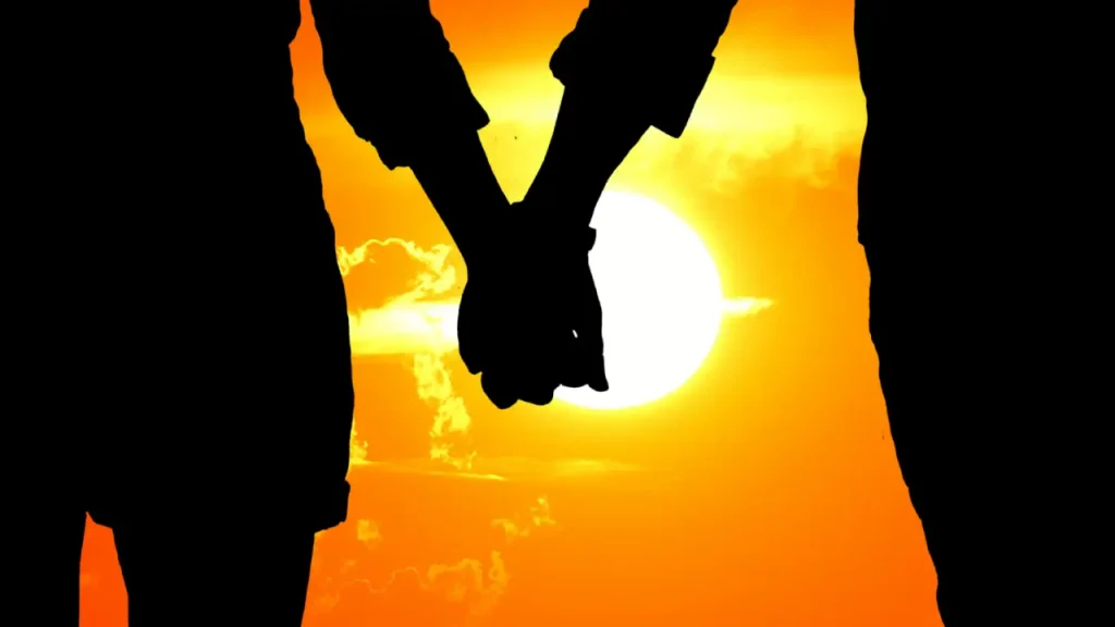 Weight Gain After Quitting Smoking - 2 people walkinh hand in hand